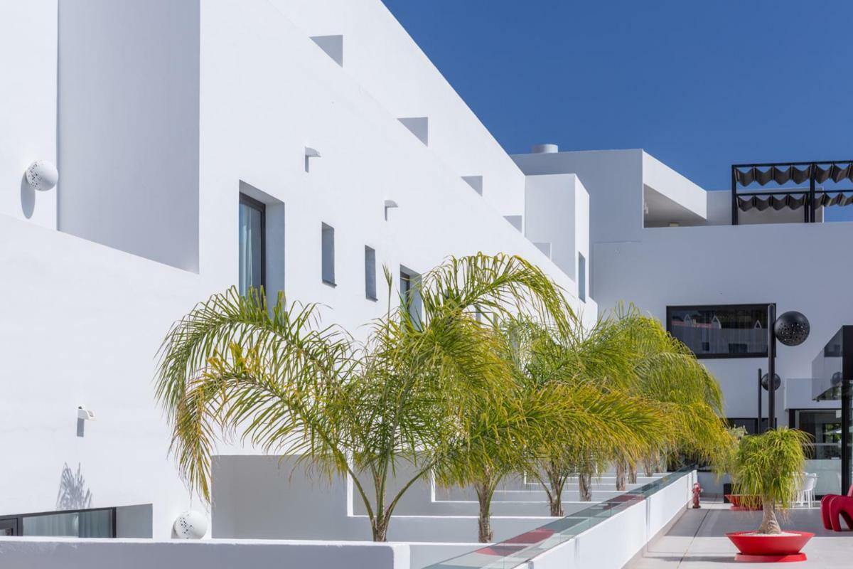 Migjorn Ibiza Suites & Spa Platja d'en Bossa Exterior foto